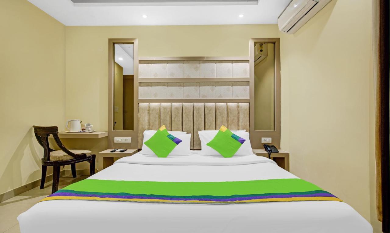 Itsy Hotels Amrita Raghunath Bazaar Jammu Dış mekan fotoğraf